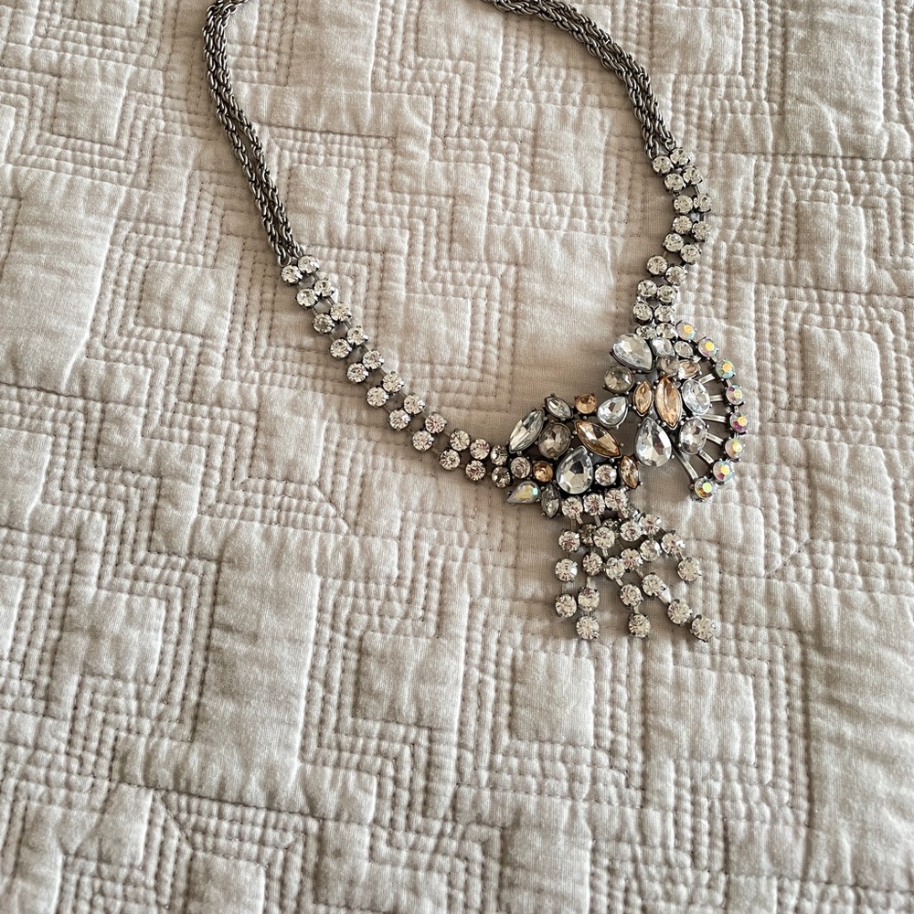 Vintage Rhinestone statement Necklace - Picture 4 of 10